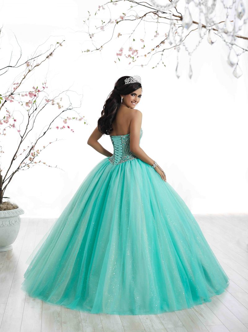 Vestido Quinceañera Verde Esmeralda Casa Solorzano 